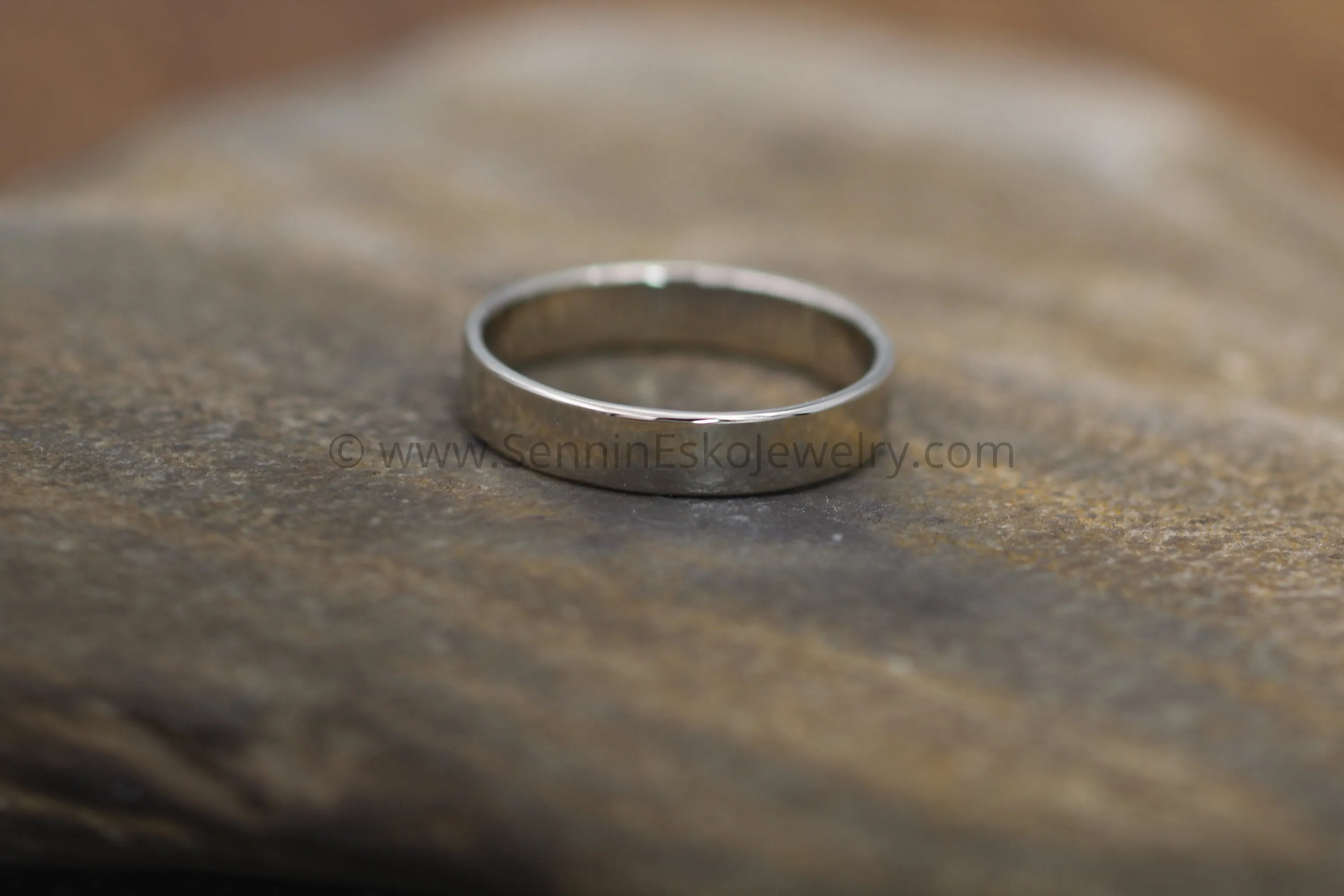 14kt White Gold 4x1mm Flat Band - Glossy Finish