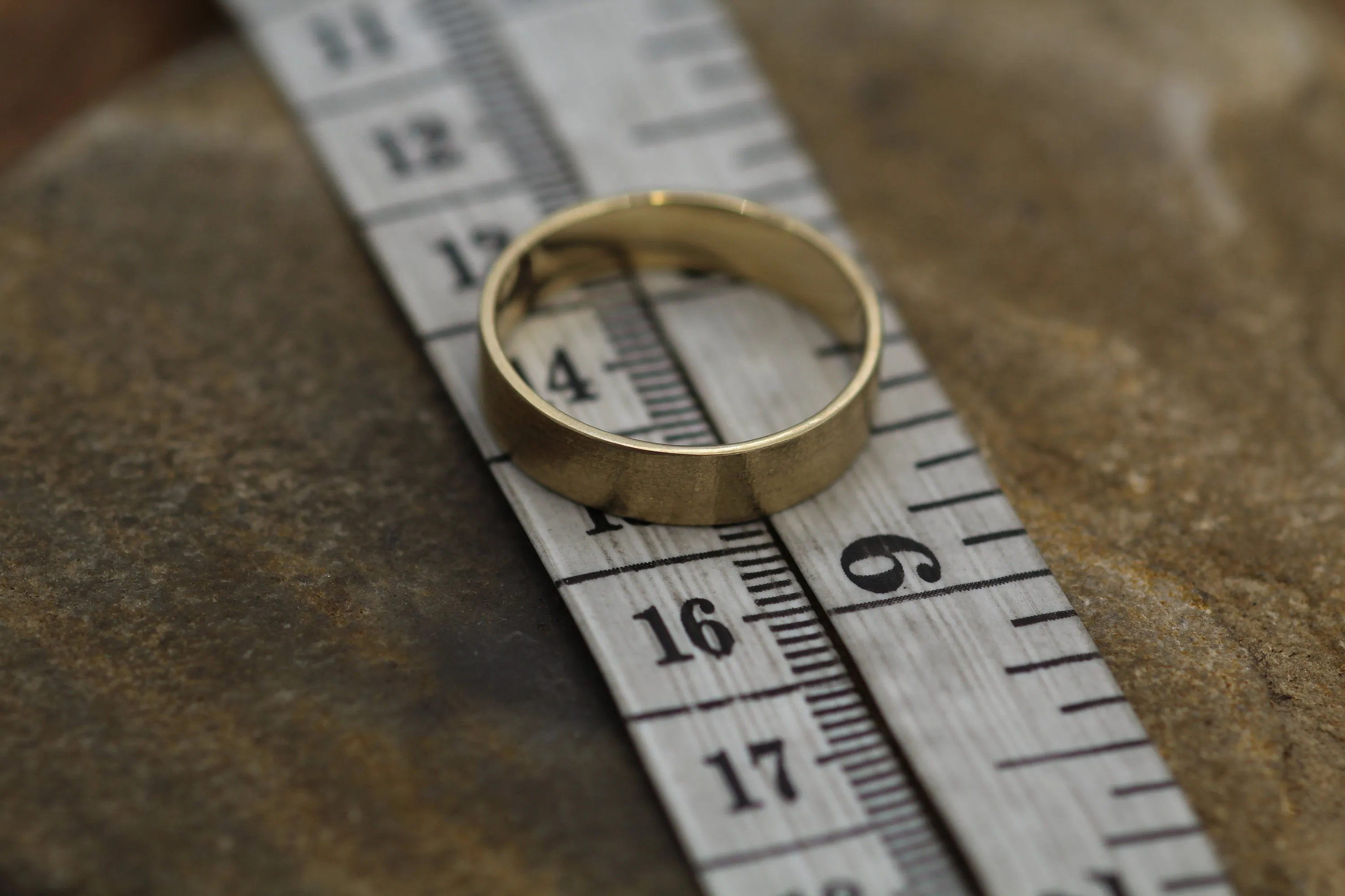 14kt Yellow 5x1mm Flat Band - Textured Finish