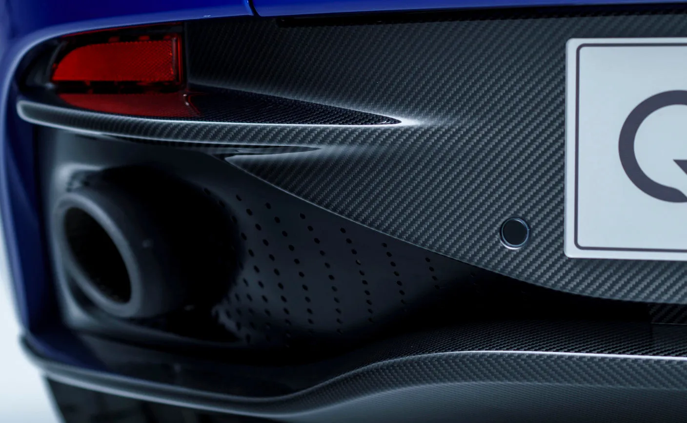 Aston Martin DB11 Carbon Fiber Exterior Pack 1
