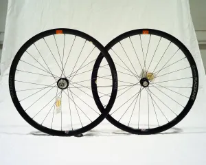 ASTRAL RADIANT Custom Tubeless Disc Wheelset