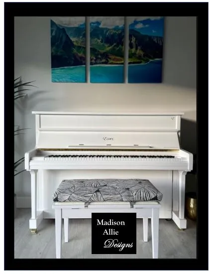 Baby Grand Piano Bench Cushion with Piping