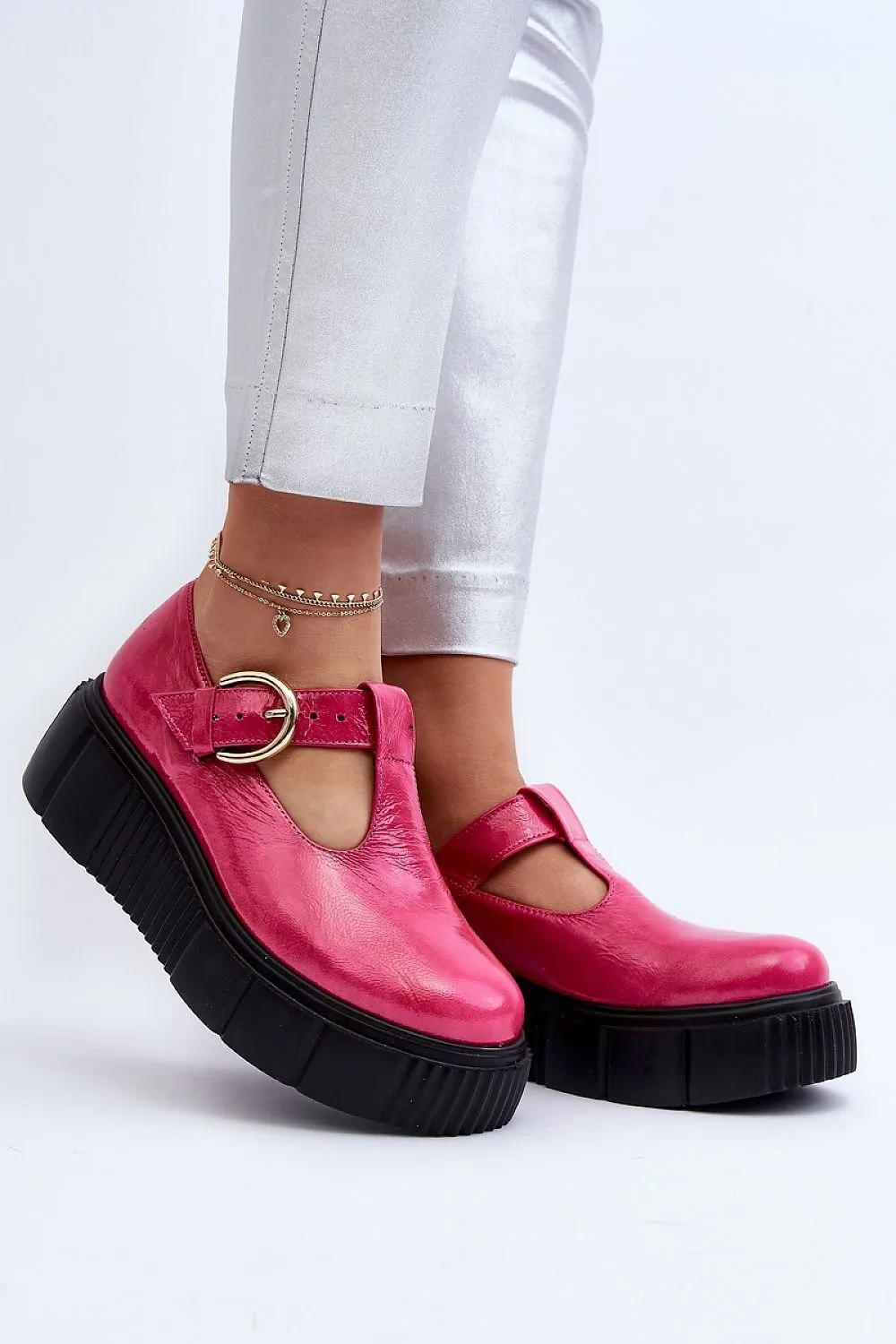 Buskin low shoes
