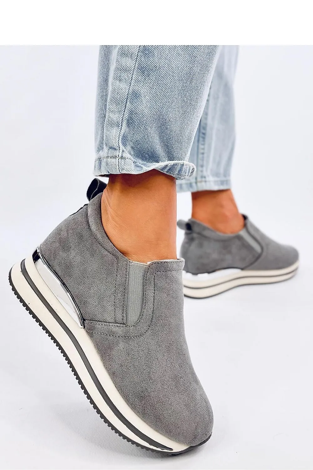 Buskin low shoes