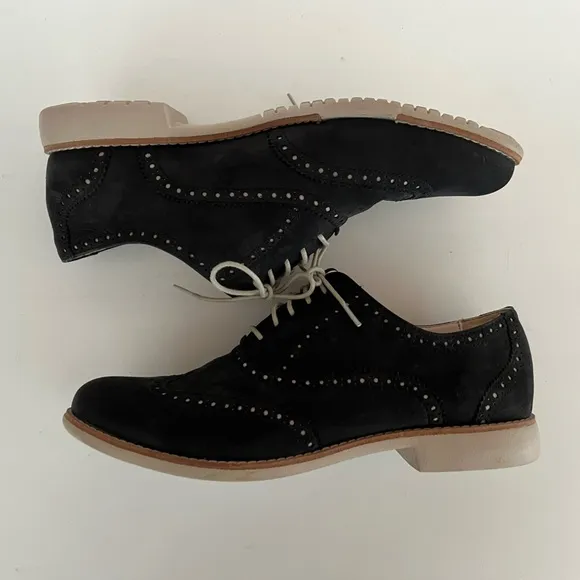 Cole Haan Black Suede Gramercy Suede Wingtip Oxford Shoes, Size 9.5B