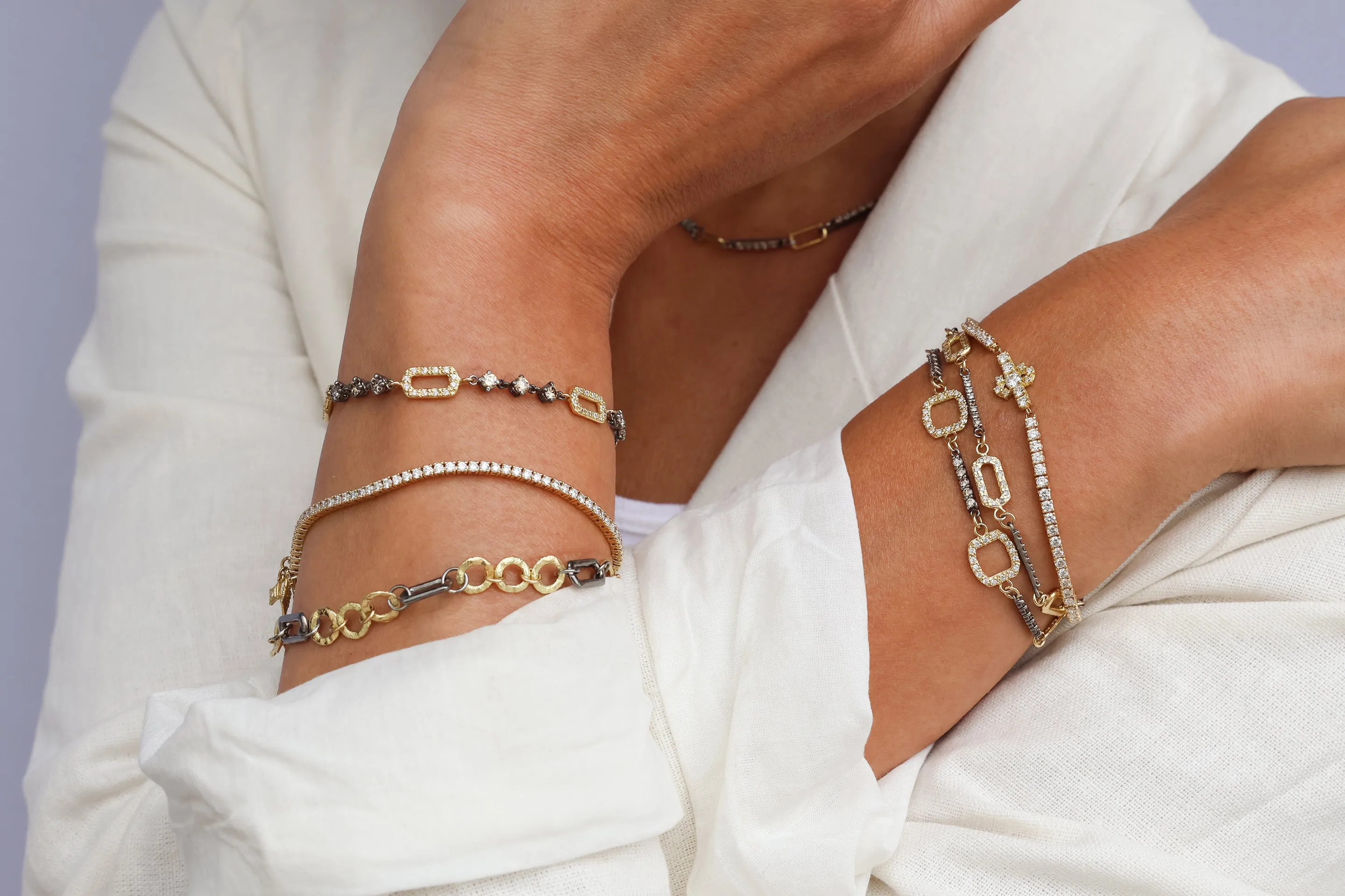 CRIVELLI DROP CHAIN LINK BRACELET