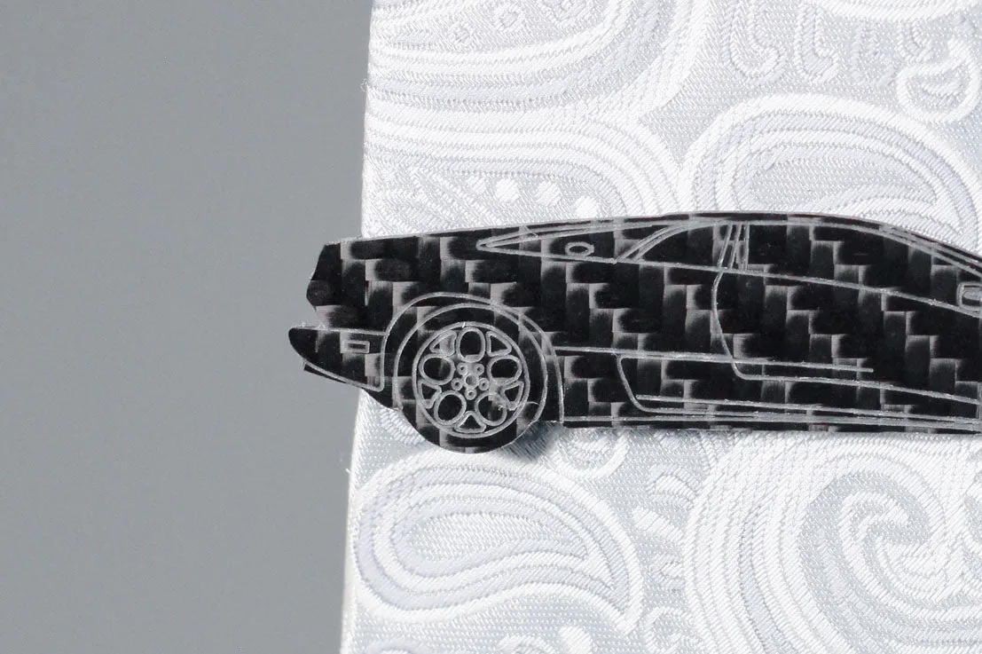 Diablo 6.0 - Carbon fiber tie clip