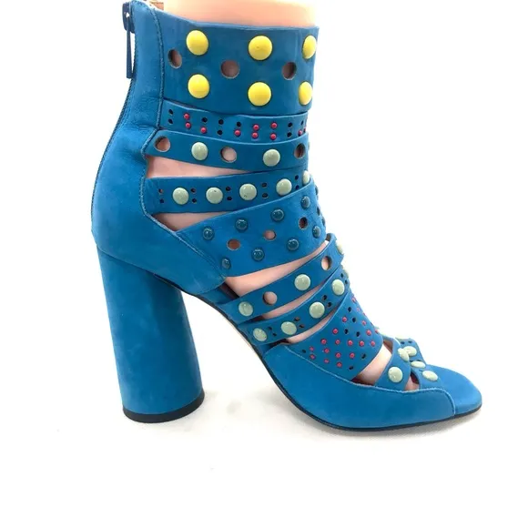 DONALD J. PLINER BLUE NUBUCK LEATHER PERFORATED &amp; BEADED STRAPPY HEELS (6)