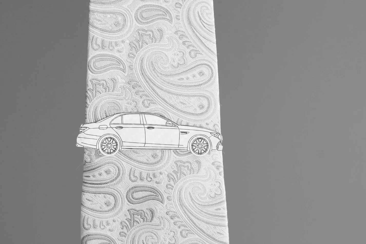E63s (W213) - Carbon fiber tie clip