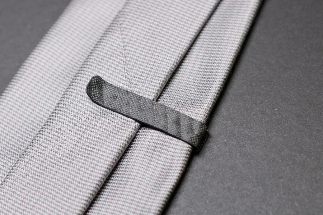 E63s (W213) - Carbon fiber tie clip