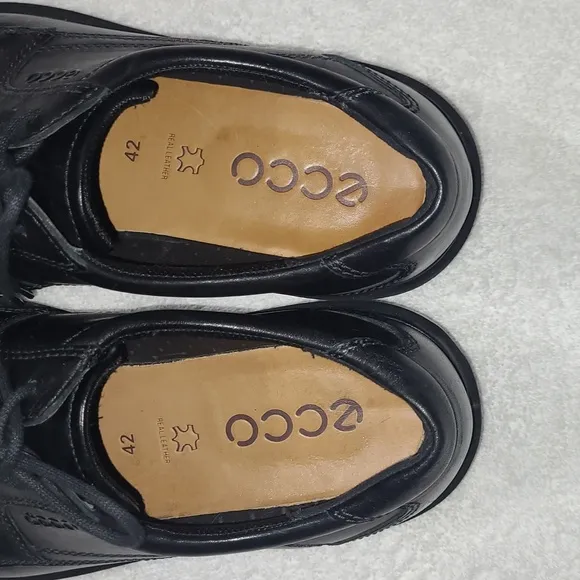 ECCO Shoes Light Shock Point Mens Black Leather Lace-Up EU 42 Dress Shoes US 8