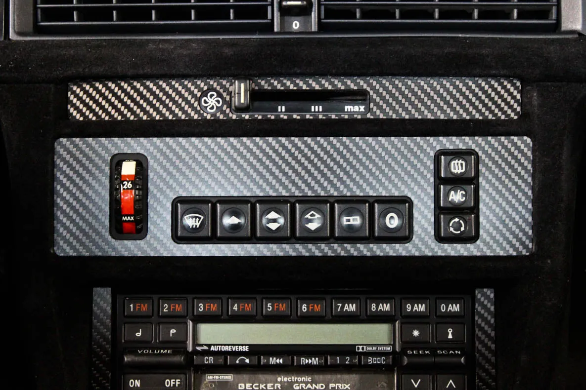 Fan speed - Carbon fiber trim