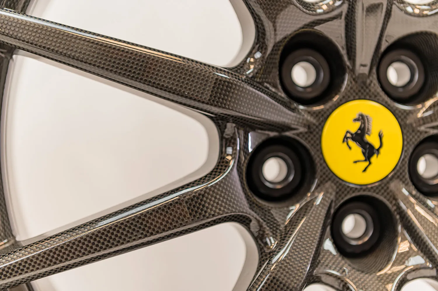 Ferrari 488 Pista 20" Carbon Fiber Wheels
