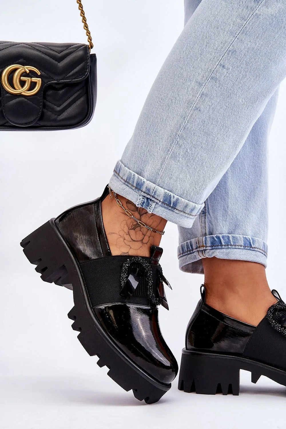 Heeled low shoes