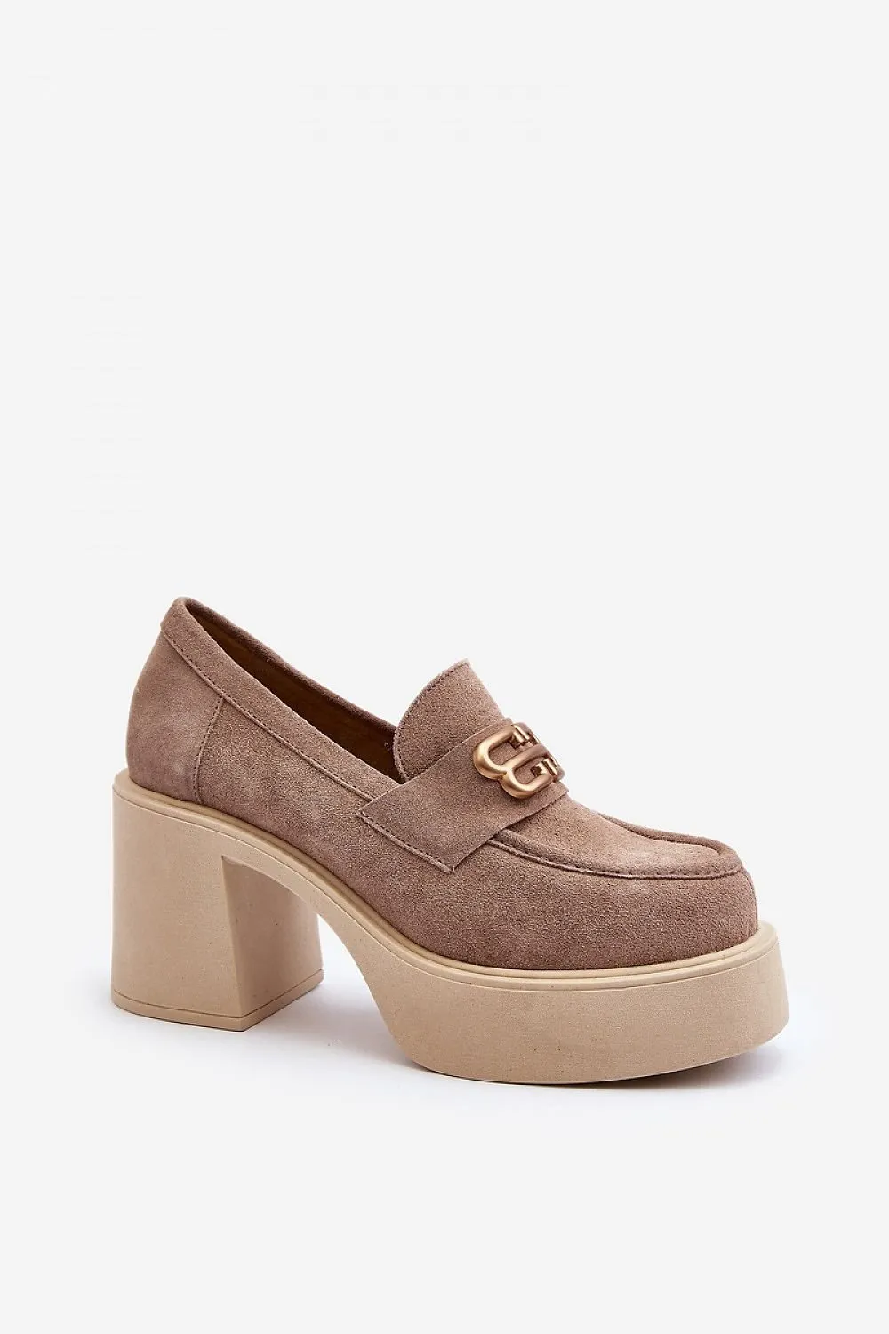 Heeled low shoes