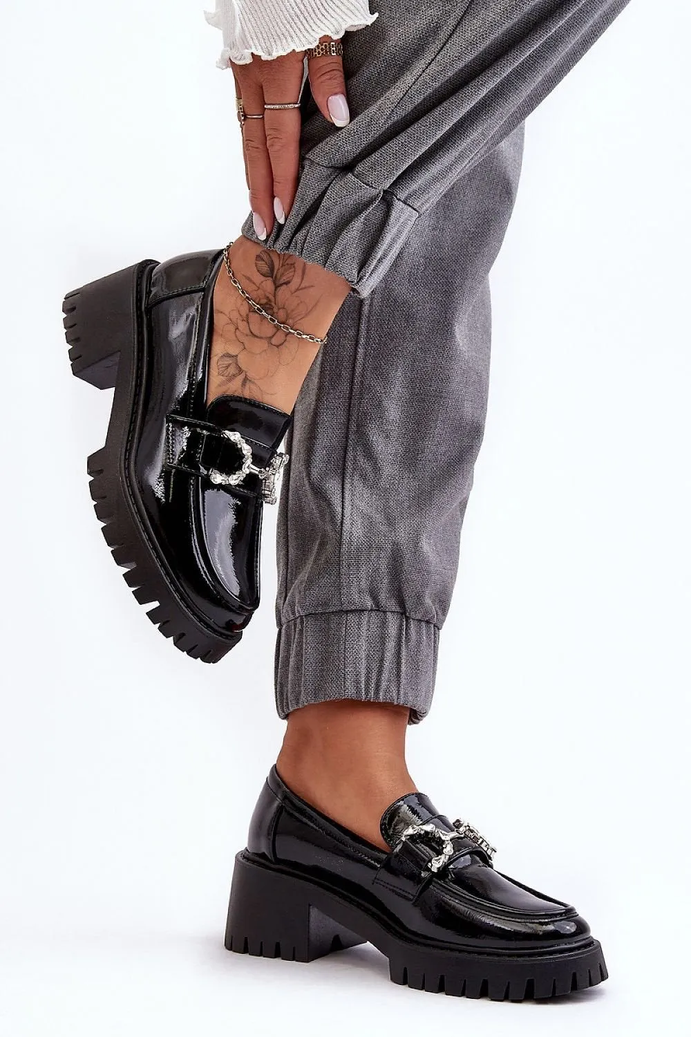 Heeled low shoes