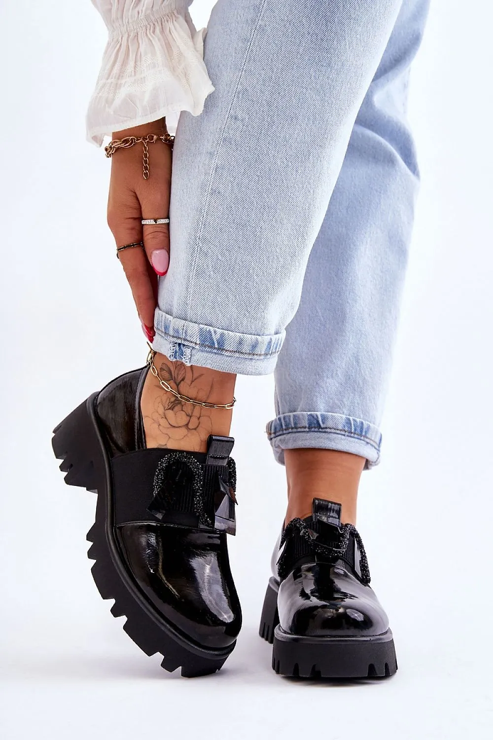 Heeled low shoes