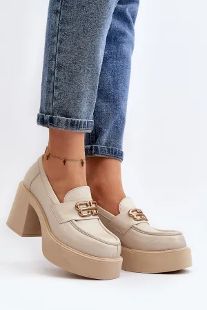 Heeled low shoes