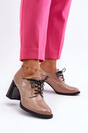 Heeled low shoes