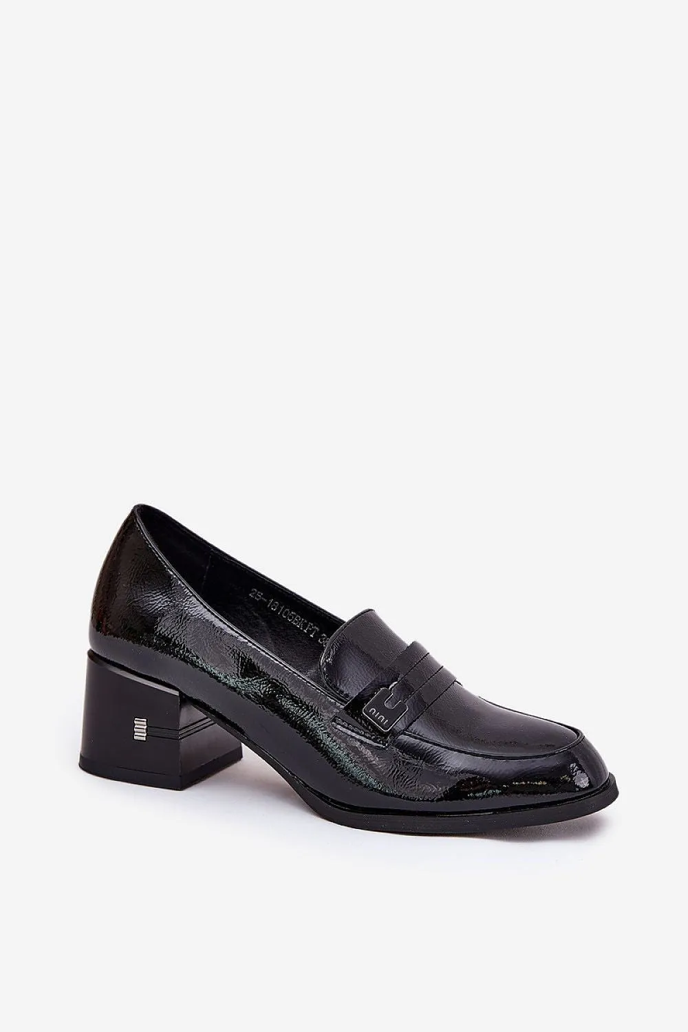 Heeled low shoes