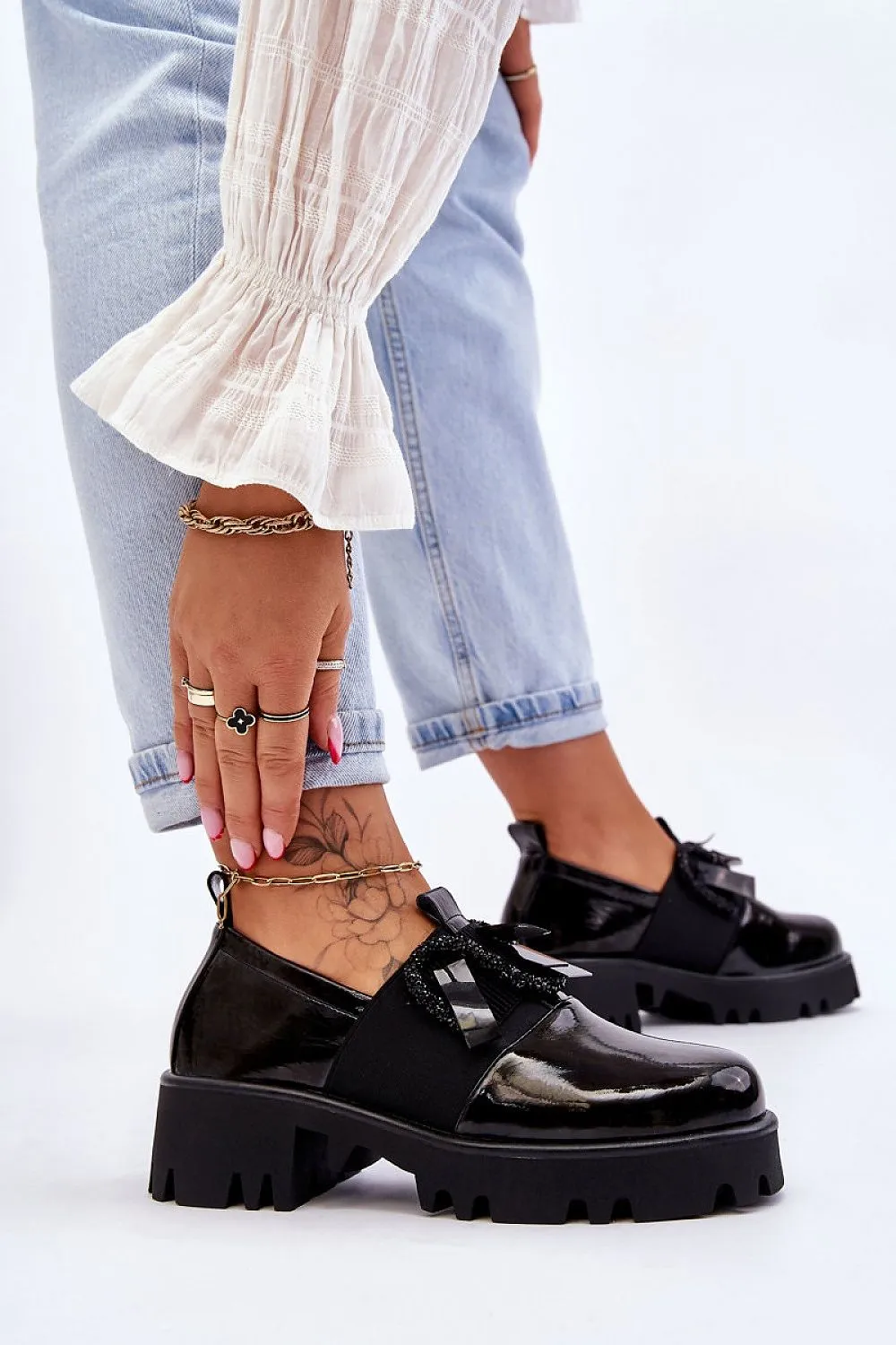 Heeled low shoes