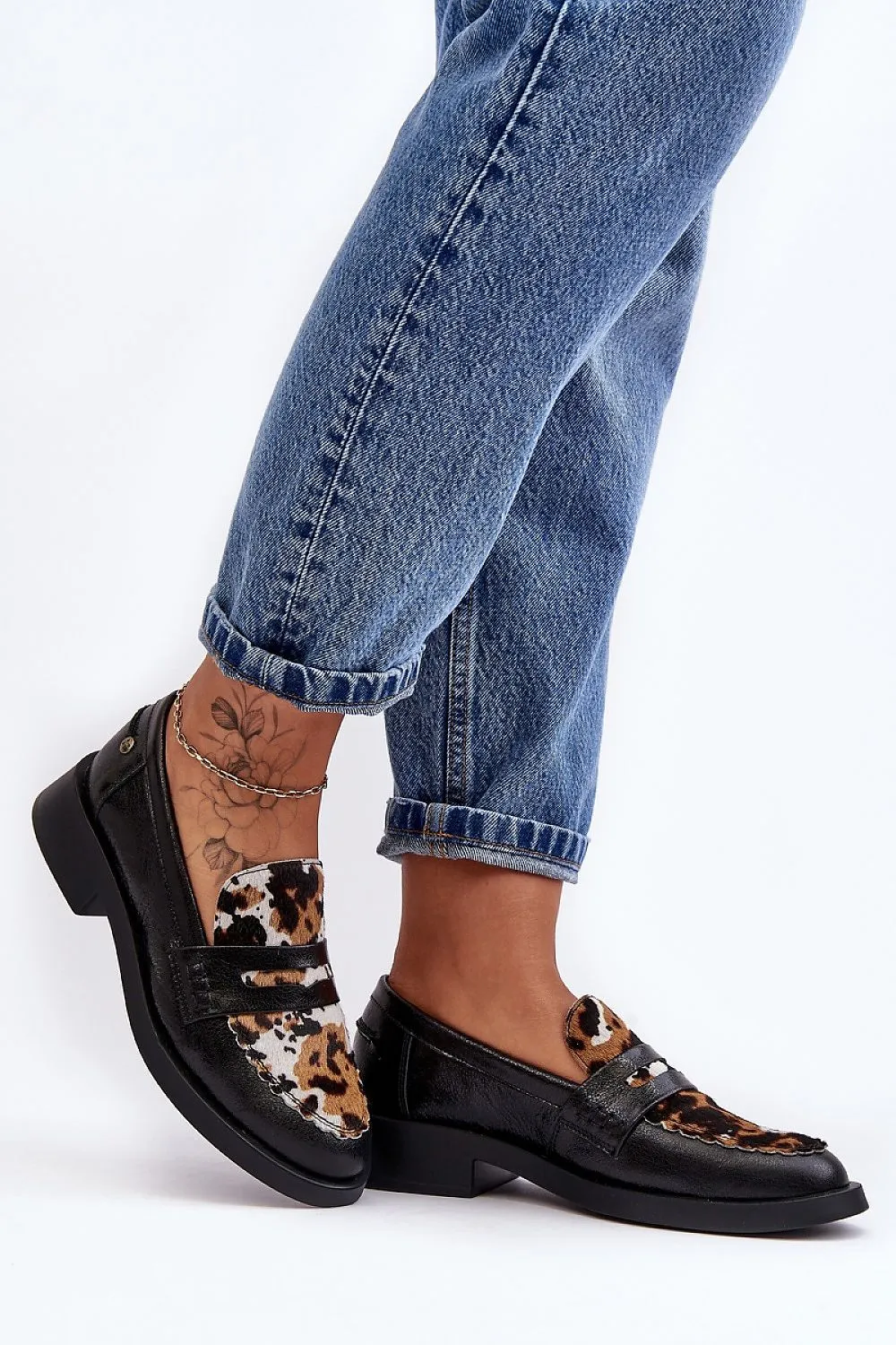 Heeled low shoes