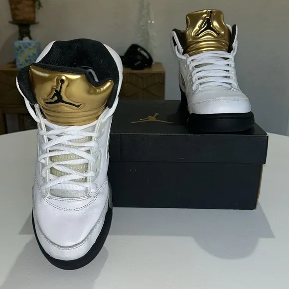 Jordan 5 Retro GS “Olympic (2016)” Youth Size 7Y/ Women’s Size 8.5