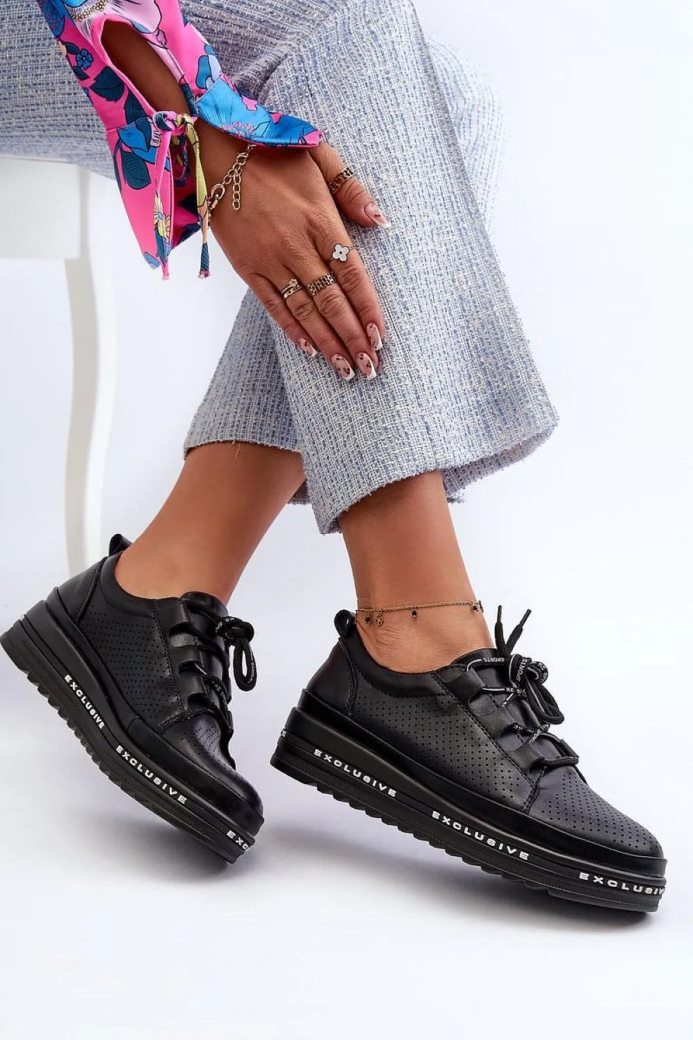 Low Shoes