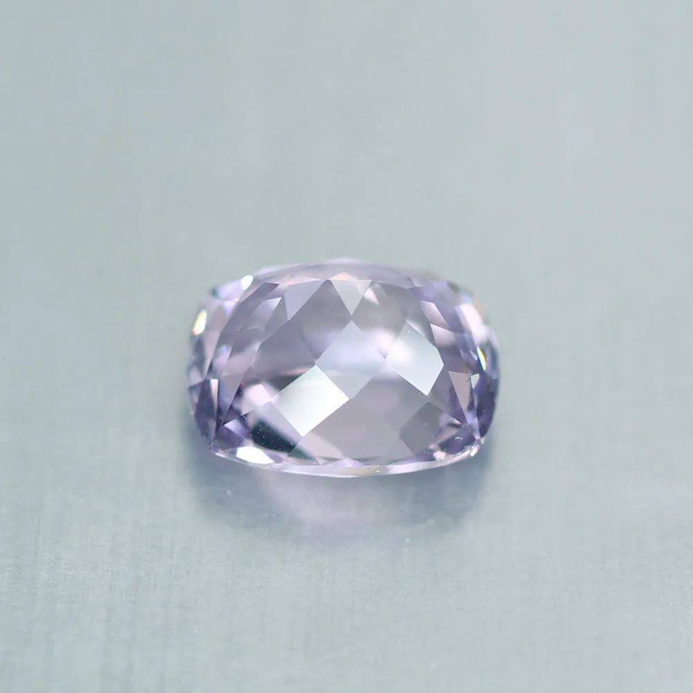 Namibian Apatite, 4.50 ct. Light Lavender, Cushion Cut, VVS