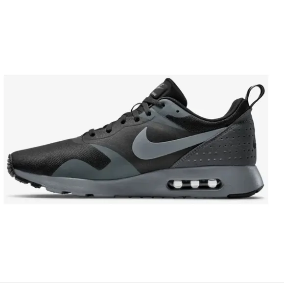 Nike Men's Air Max Tavas Running Shoes Training Sneakers Tennis Shoes, Sz 9.5