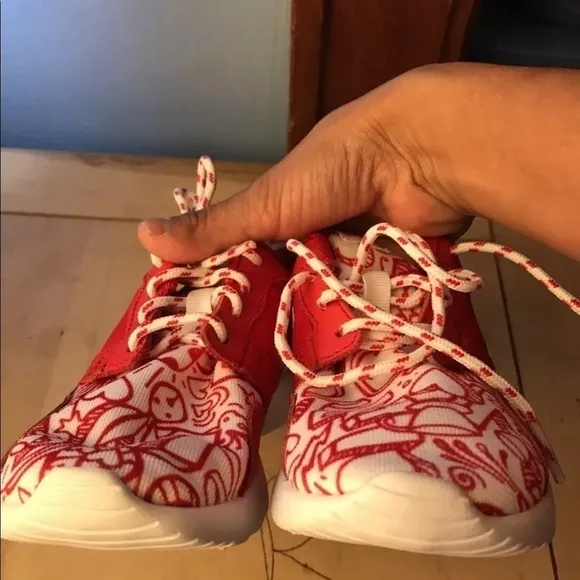 Nike Roche run running toddler shoes size 10.5.