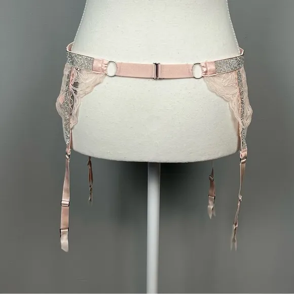 NWT bundle of 2 Victoria’s Secret Very Sexy Shine Strap garter belts, M/L.
