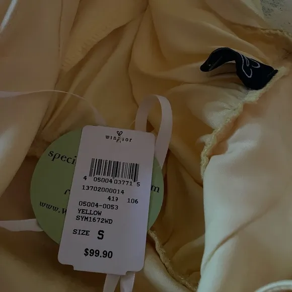 NWT‎ Windsor Yellow Tulle Prom Dress