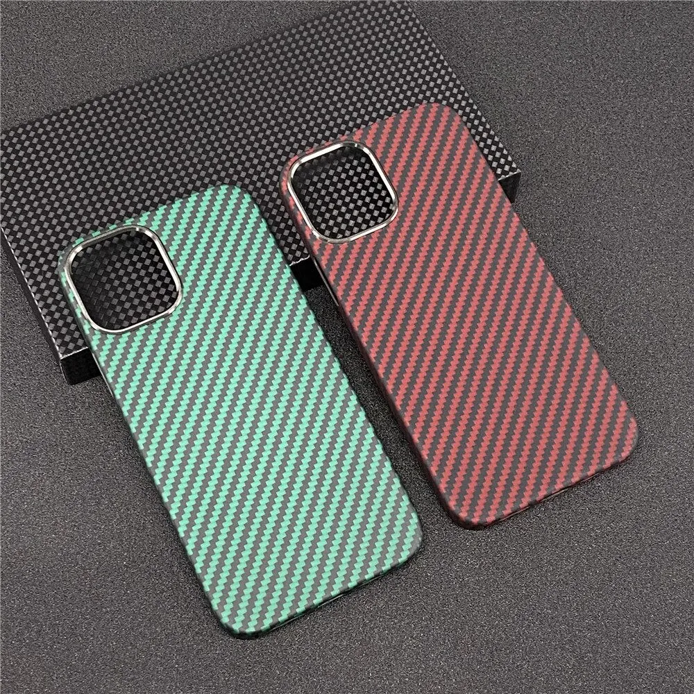 Pure Magnetic Carbon Fiber iPhone Case