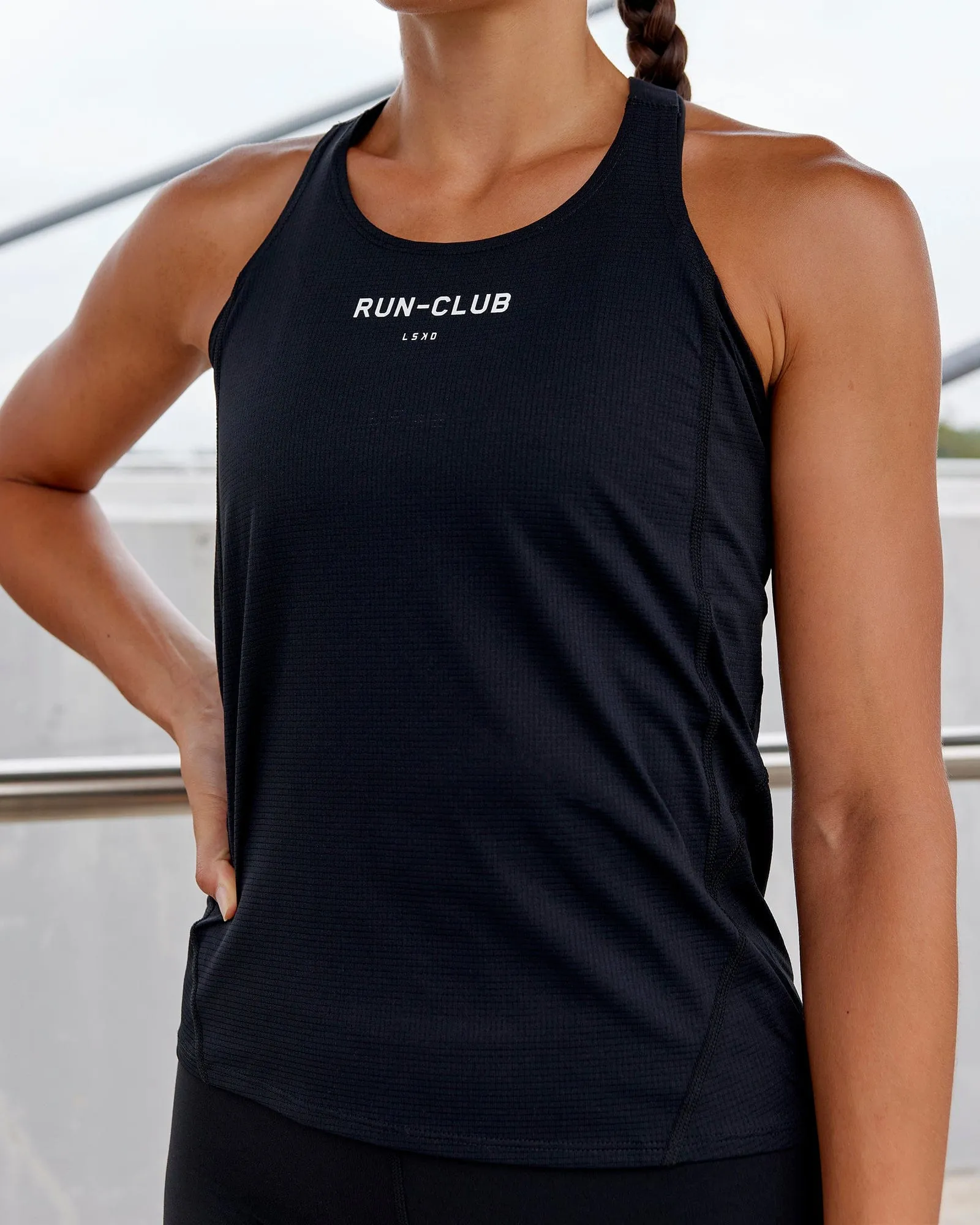 Run Club Performance Tank - Black-White