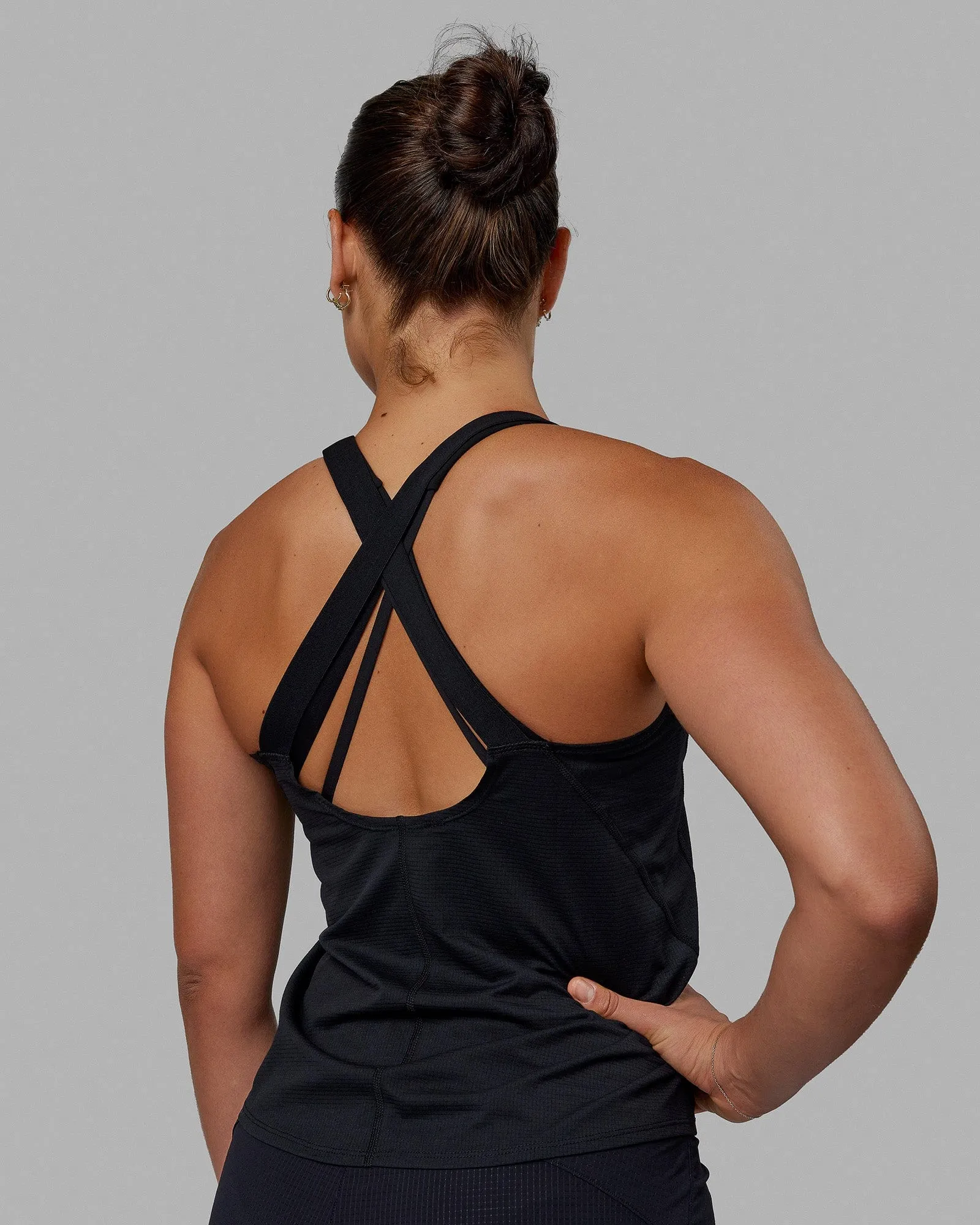Run Club Performance Tank - Black-White