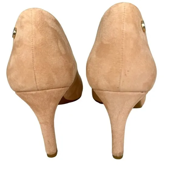 Taryn Rose “Tamara” Soft Beige Silky Beige Pumps Heels 9M