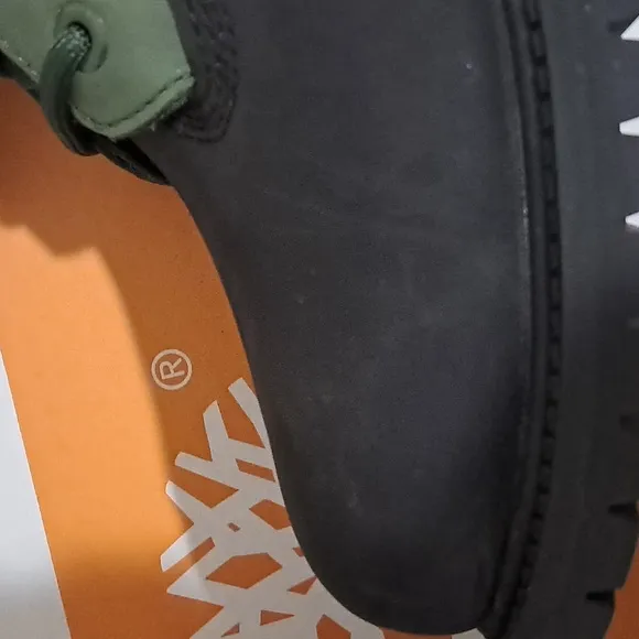 Timberland Boys' 6&quot; Premium Waterproof Boot