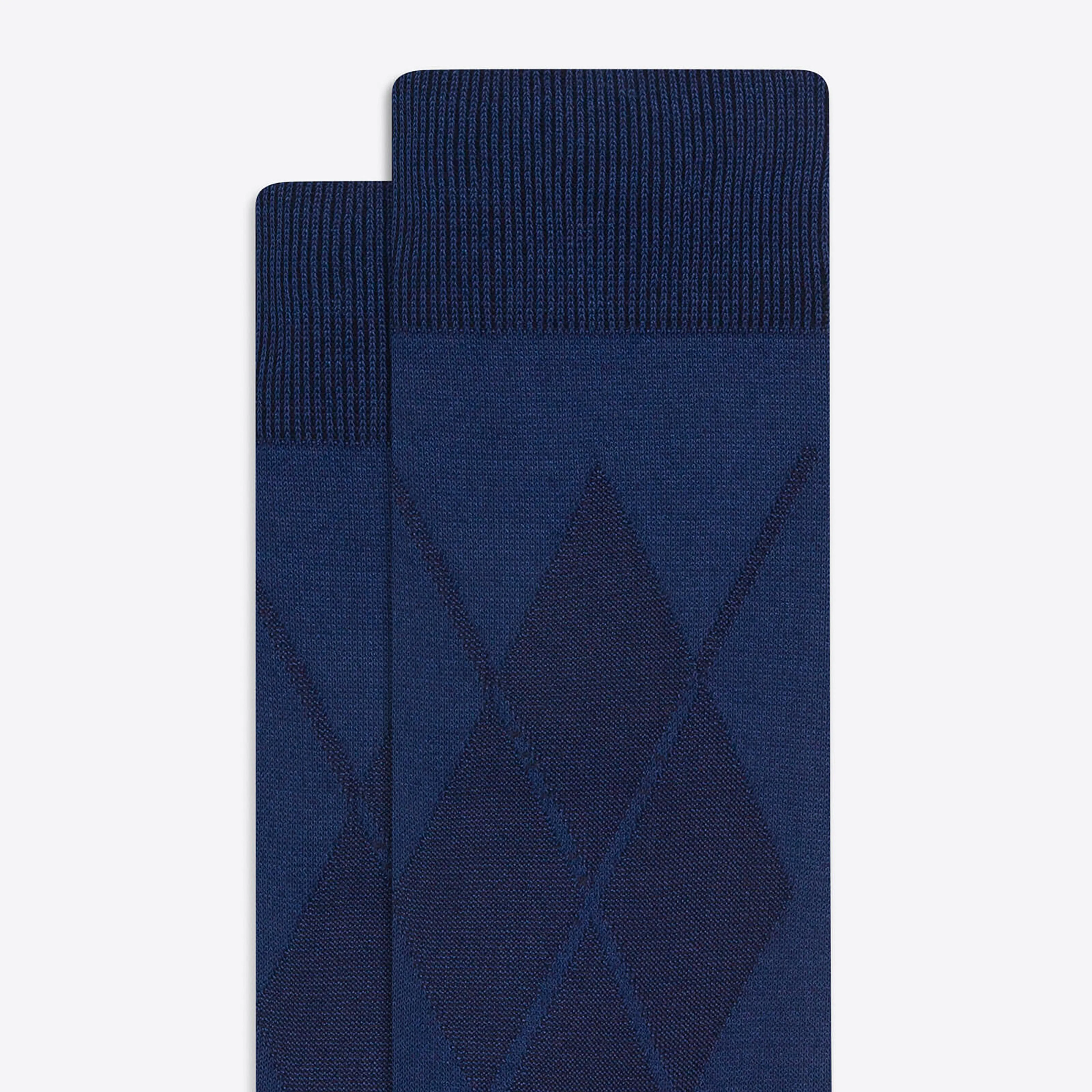 Tonal Argyle Mid-Calf Socks