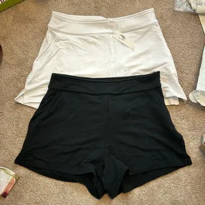 travis mathew women’s shorts bundle