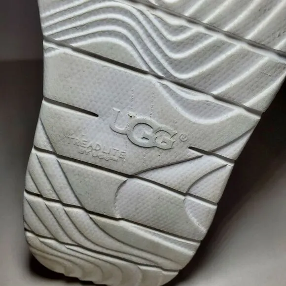 Ugg Seaway Chukka Lace Up Shoe Size 12 Girls