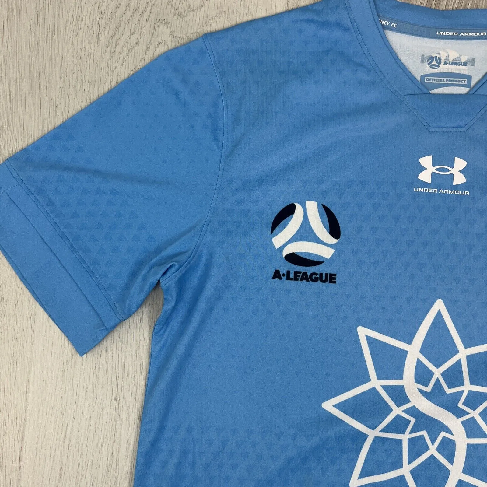 Under Armour Mens Sydney F.C A-League Football Jersey Soccer Jersey Size Medium