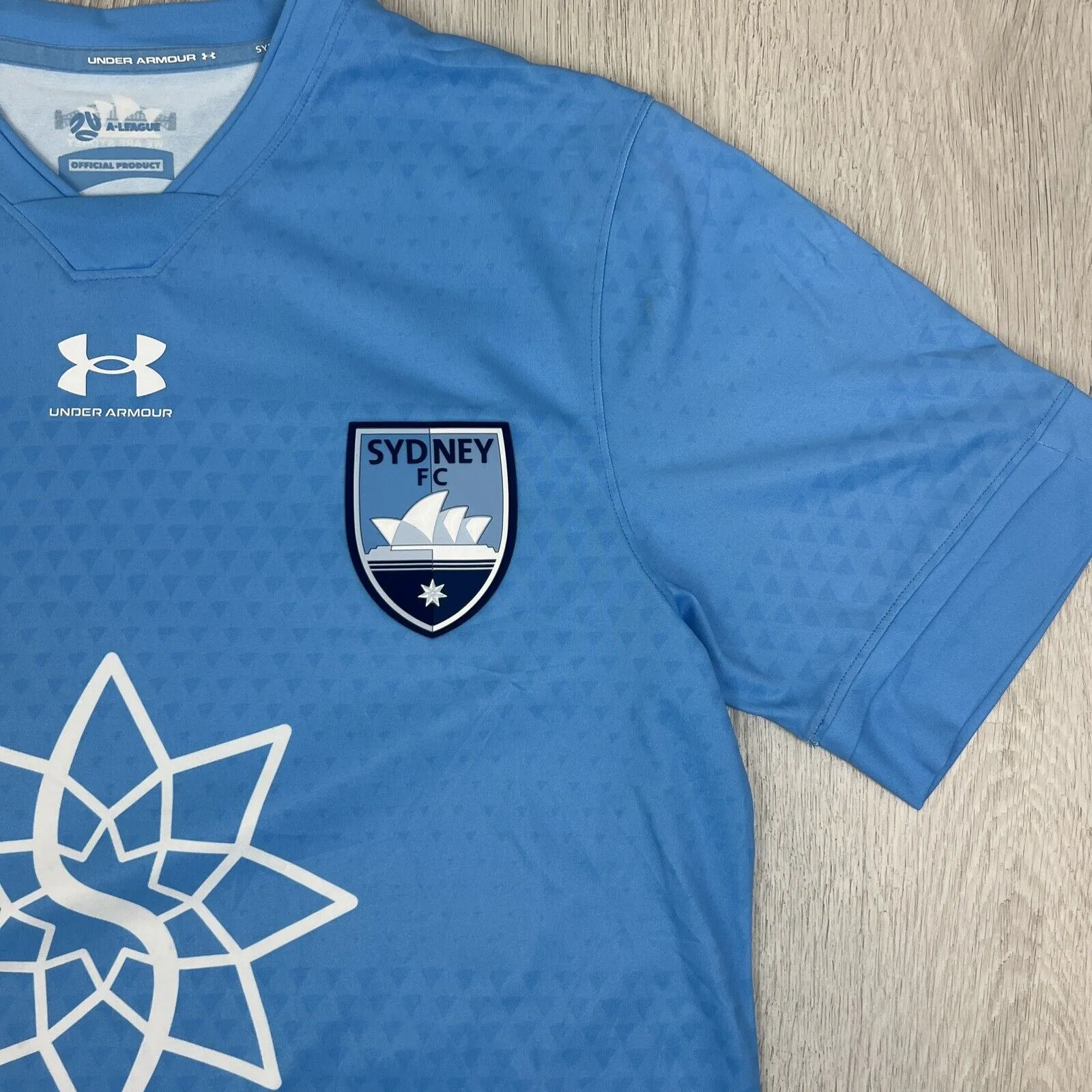 Under Armour Mens Sydney F.C A-League Football Jersey Soccer Jersey Size Medium
