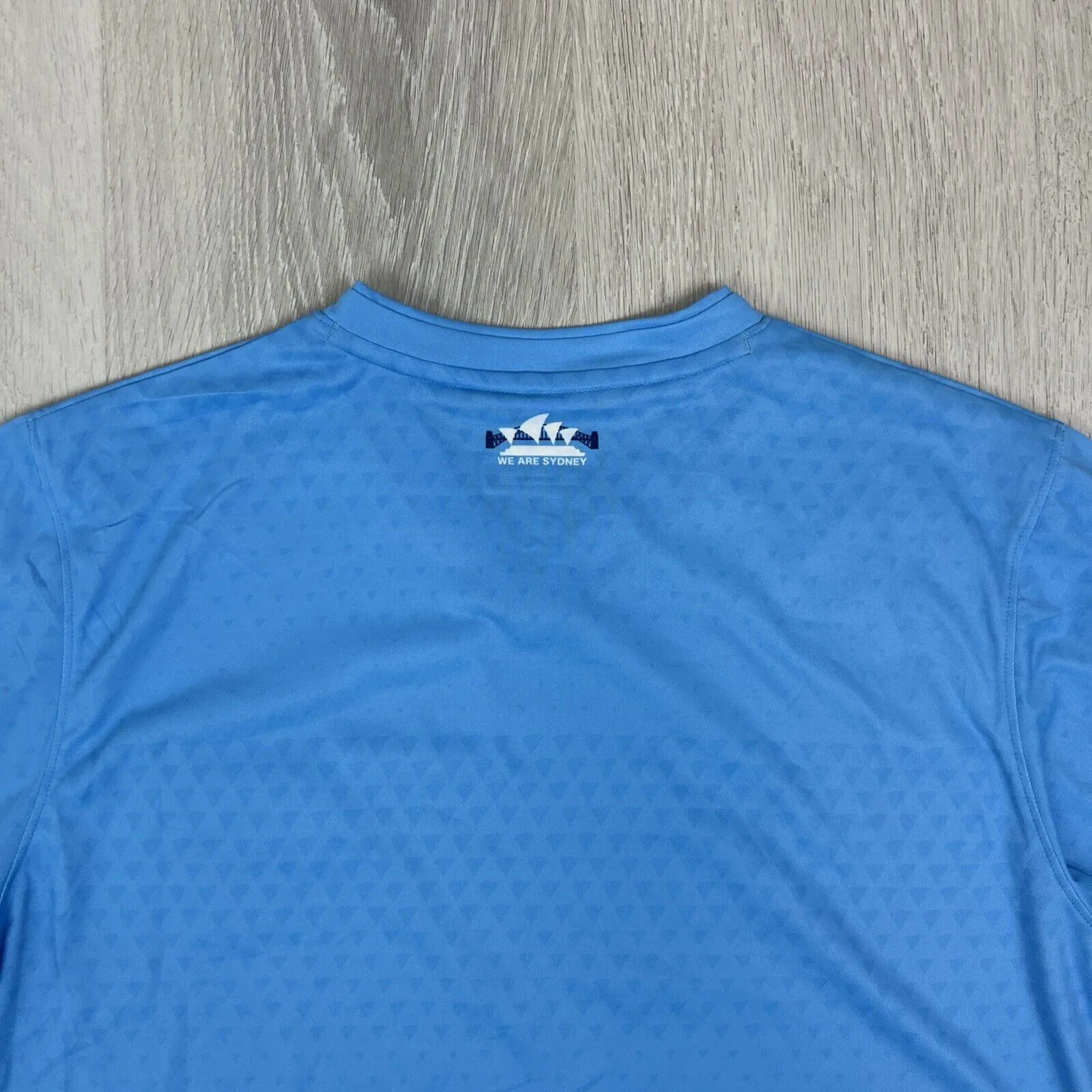 Under Armour Mens Sydney F.C A-League Football Jersey Soccer Jersey Size Medium