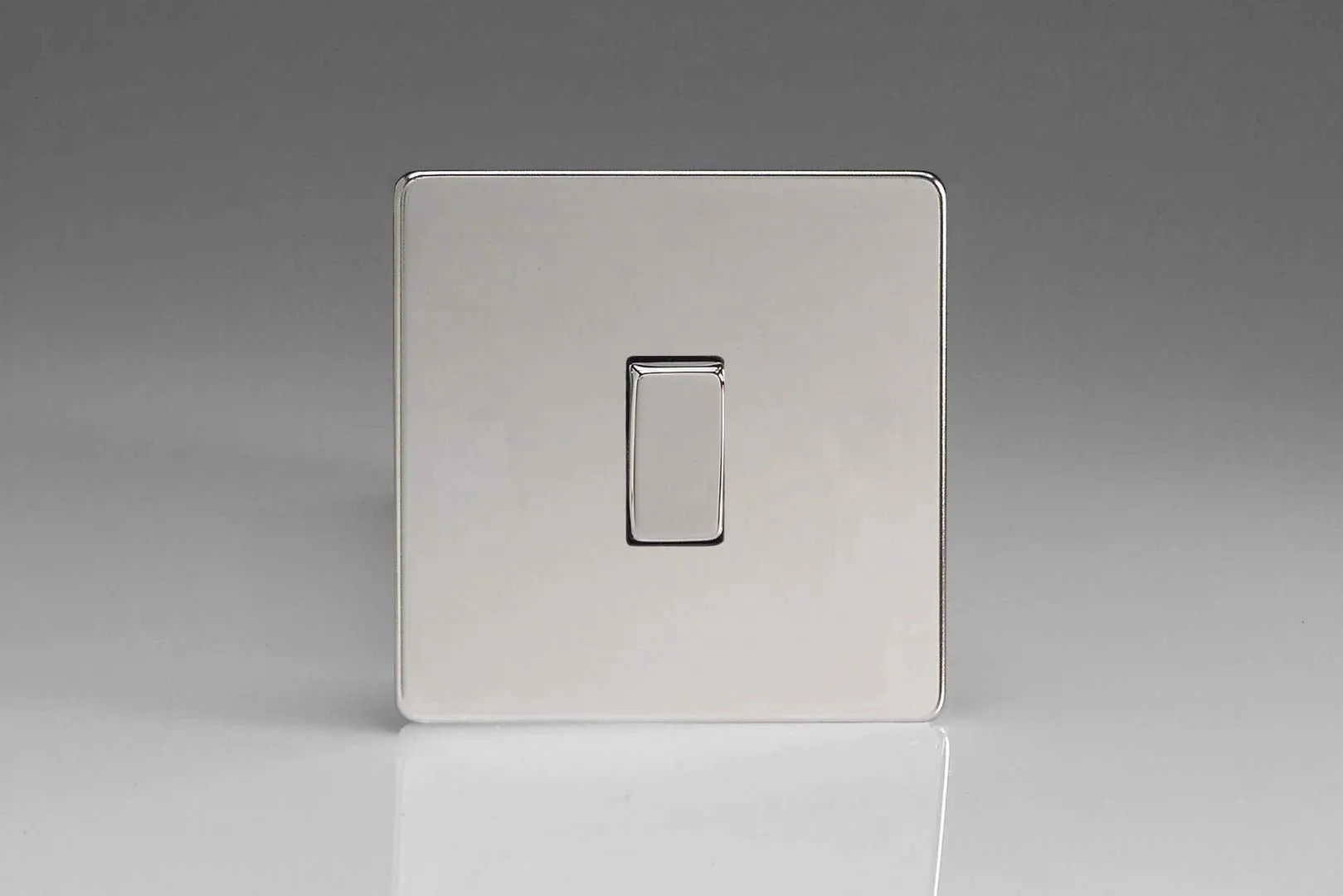 Varilight 1-Gang 10A Intermediate Rocker Light Switch Polished Chrome XDC7S