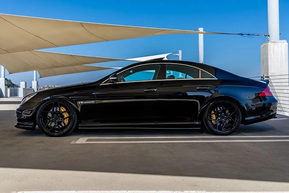 W219 CLS55 & CLS63 AMG Carbon Fiber Side Skirt Extensions