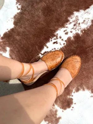 Wendy Huaraches - Laces