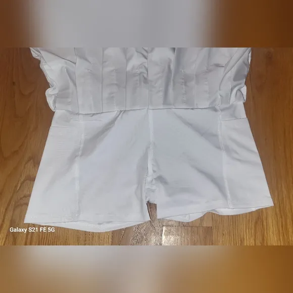White Flutter Tennis Skirt/Skort Eleven by Venus Williams SZ XS NWT