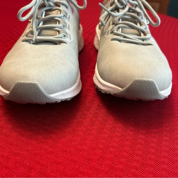 Womens Callaway La Jolla SL Spikeless Golf Shoes Size 8 Grey Excellent Condition